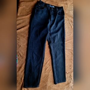 Liz Claiborne Classic Fit, size 4 Short, black denim